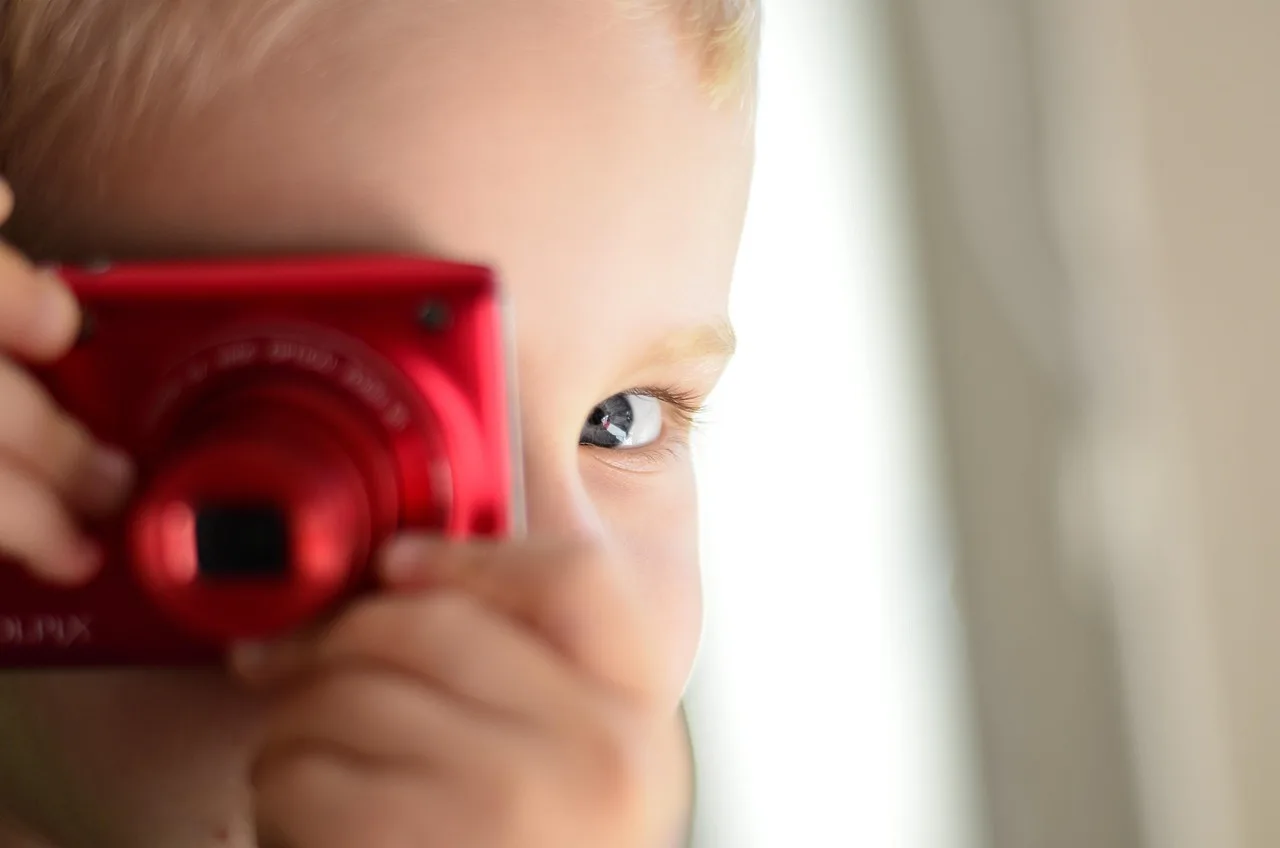 child, camera, photographer, photograph, face, boy, photo, eye, capture, take a photo, portrait, little boy, child, camera, camera, camera, camera, camera, photographer, photographer, photo, photo, photo, eye. When a Photography Print Release Form Actually Matters